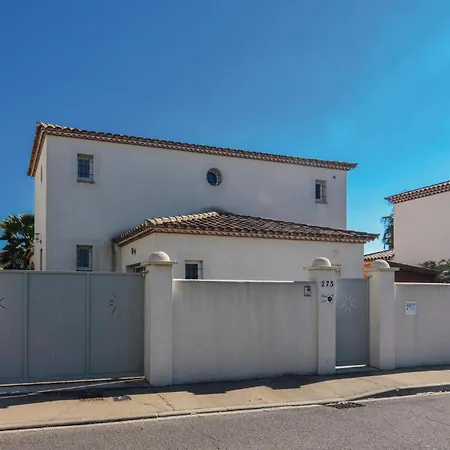 Hébergement de vacances Cozy In With Kitchen